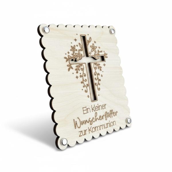 Holzkarte zur Konfirmation oder Kommunion mit eingelegtem Geldschein als Geschenkidee.